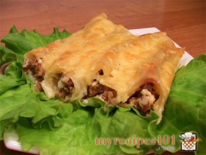 Cannelloni with meat filling