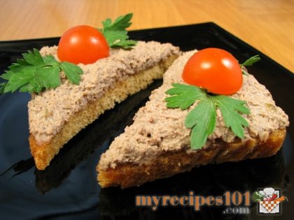 Sandwiches with chicken liver paste