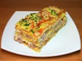 Lasagne with tomatoes, cheese and ham